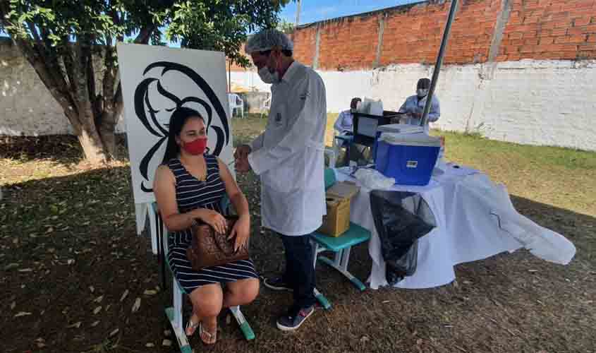 Imunização contra a covid-19 em gestantes e servidores da Segurança Pública é reforçada no Cone Sul