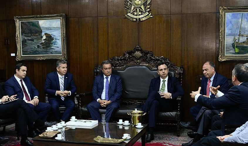 Combustíveis: governadores resistem ao PLP 18, e negociações sobre ICMS continuam  