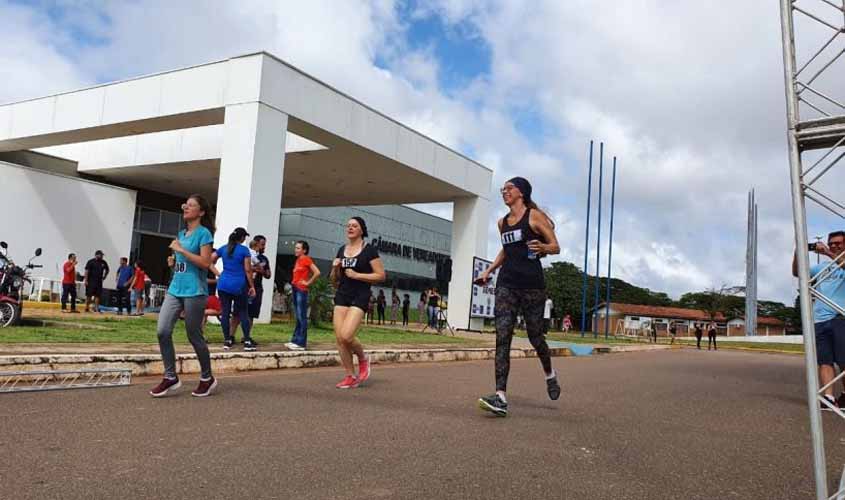 Inscrições vão até sexta: Corrida dos Namorados é neste domingo, apenas dois quilos de alimentos são necessários para participar