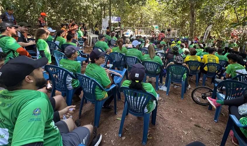 Pedalada une esporte e conscientização ambiental