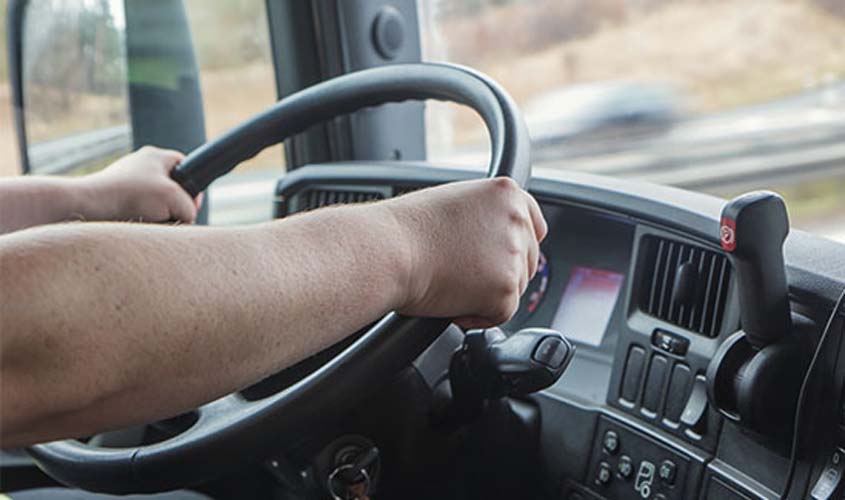 TRF4 confirma legalidade de portaria que regulamenta exame toxicológico de motoristas profissionais