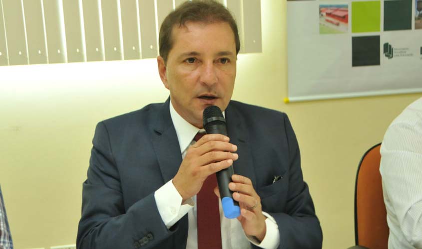 Prefeito Hildon Chaves trata de transposição e busca liberação de recursos para infraestrutura