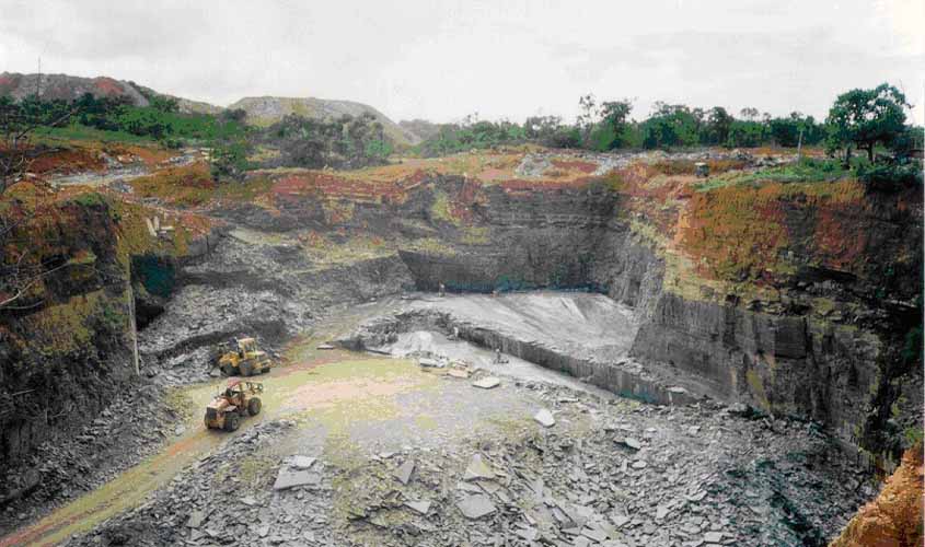 Operário morre atropelado em pedreira