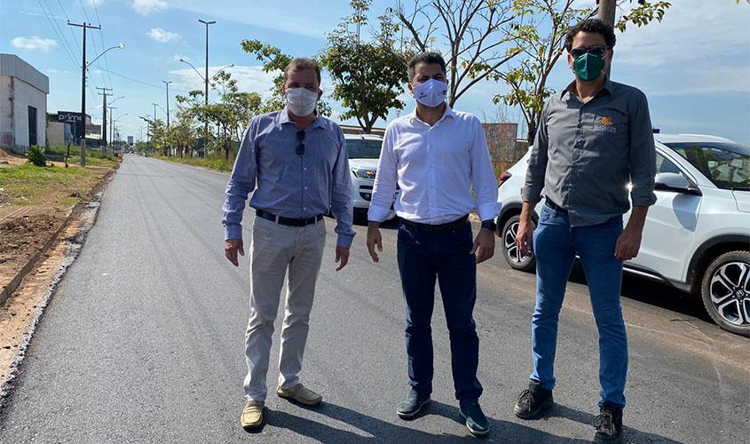 Prefeito e senador vistoriam obras e anunciam novos investimentos