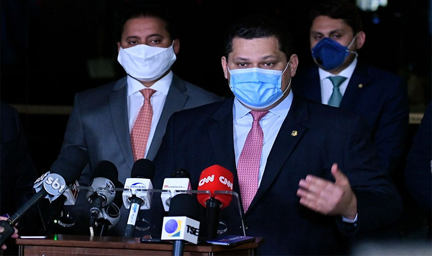 Davi repudia artigo em que jornalista deseja morte de Bolsonaro