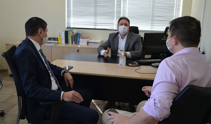 OAB e Corregedoria-Geral da Polícia Civil se reúnem para discutir caso de advogado agredido por agentes