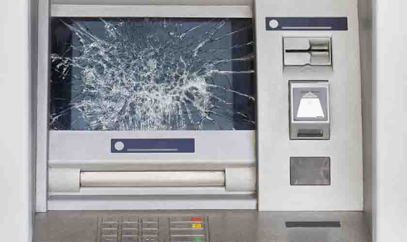 Bancário que foi vítima de assaltos tem indenização por dano moral reduzida
