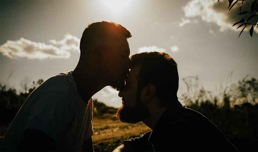  Estudo foca prevenção da violência em relacionamentos entre homens gays