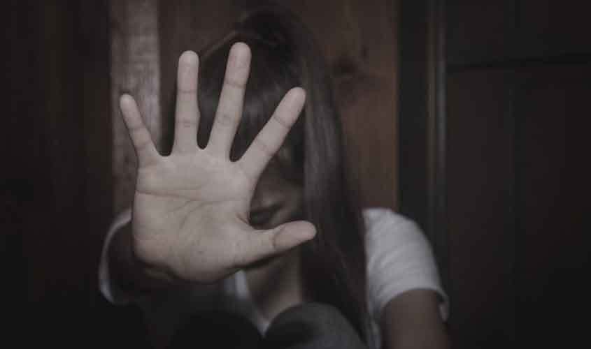 Nova lei acaba com atenuante de idade para crimes sexuais contra mulheres  