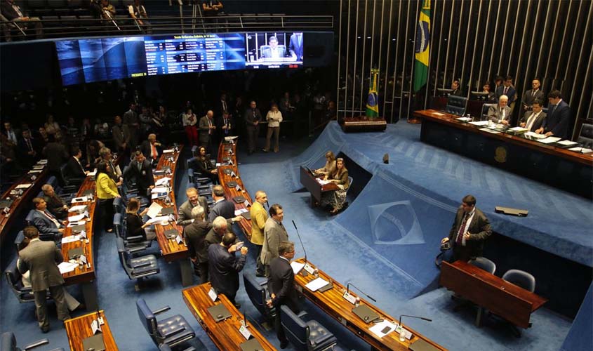Senado aprova mudanças para endurecer Lei Maria da Penha