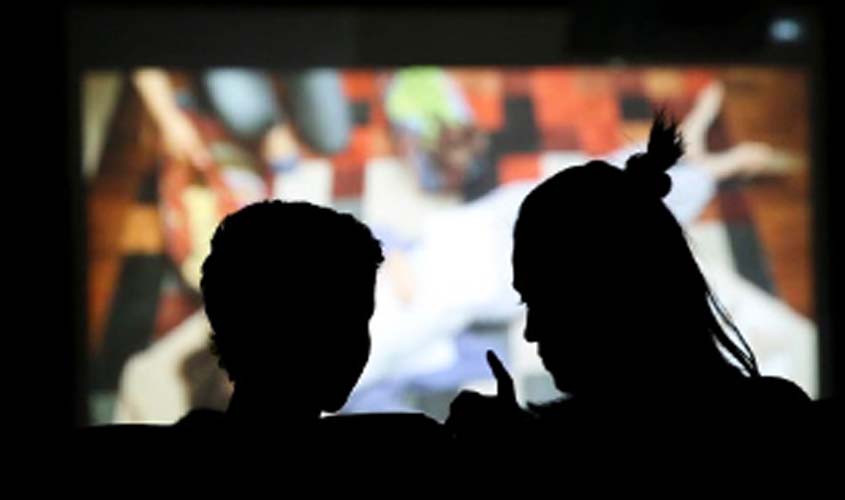 Fachin rejeita ação sobre consumo de bebida e alimento em cinemas