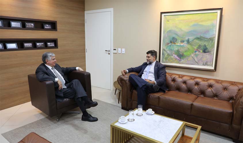 Presidente do TJRO recebe visita institucional do novo procurador-geral do Estado