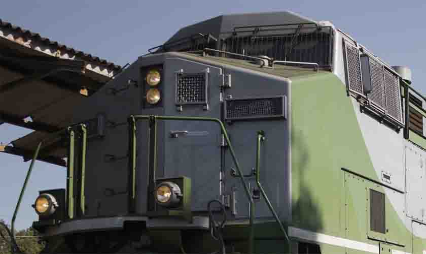 Mecânico de trens deve escolher entre adicionais de insalubridade e periculosidade