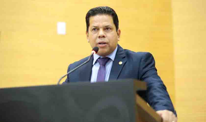 Deputado Jair Montes requer a Seagri informações detalhadas referentes aos programas de estágio supervisionado, de apoio a pecuária leiteira e ao café