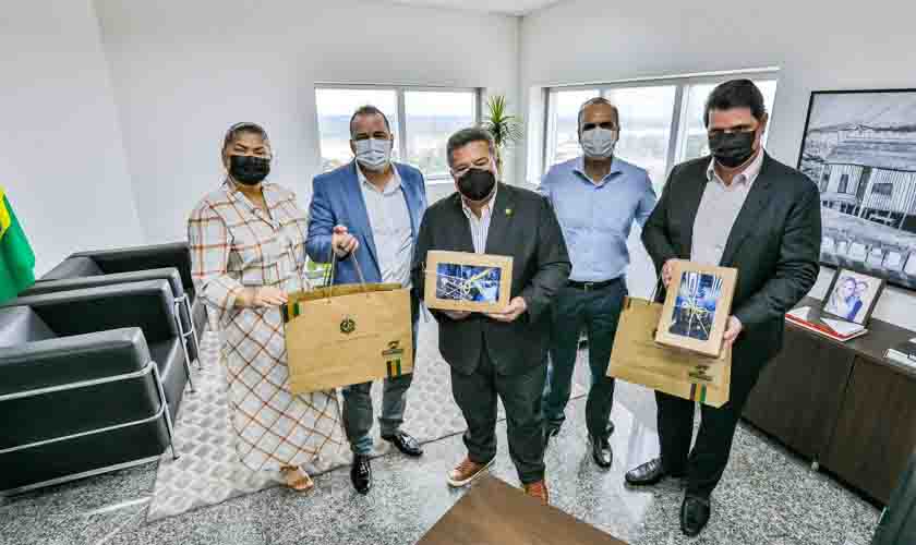 Alex Redano recebe presidente da Assembleia Legislativa e chefe da Casa Civil de São Paulo