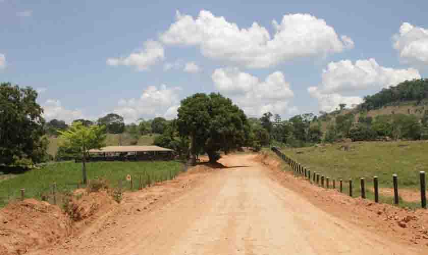 Governo de Rondônia conclui serviços de recuperação de 300 quilômetros de estradas em Ji-Paraná e Presidente Médici