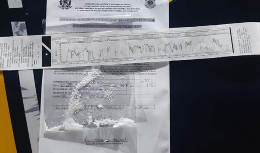 PRF flagra caminhoneiro dirigindo sob efeito de substância psicoativa