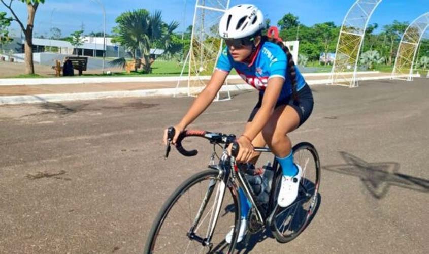 Estudante é tricampeã de ciclismo nos Jogos Escolares 