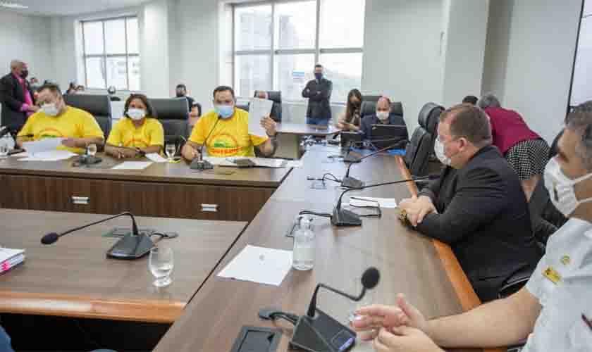 Comissão de Fiscalização e Controle da ALE-RO se reúne para debater sobre garimpo no rio Madeira