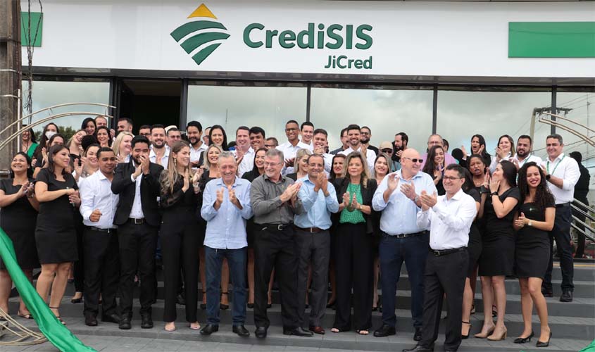 Secretário participa de reinauguração de agência da CrediSIS JiCred
