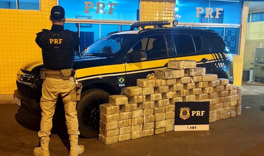 Em Vilhena/RO, PRF e PC apreendem mais de meia tonelada de drogas ilícitas