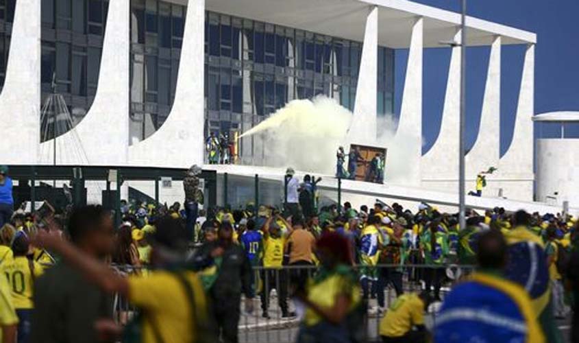 Brasília sob intervenção federal na segurança pública. Governador do DF é afastado por 90 dias
