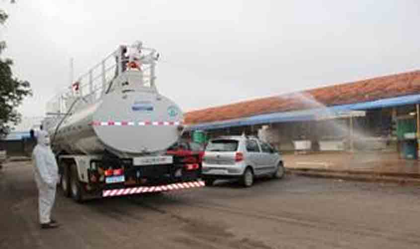 Prefeitura e concessionária de água reforçam ações de desinfecção em espaços públicos