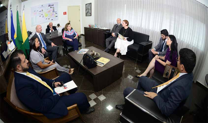 OAB-RO apresenta demandas da advocacia trabalhista e práticas de sucesso do Escritório Corporativo à ministra do TST, Dora Maria da Costa