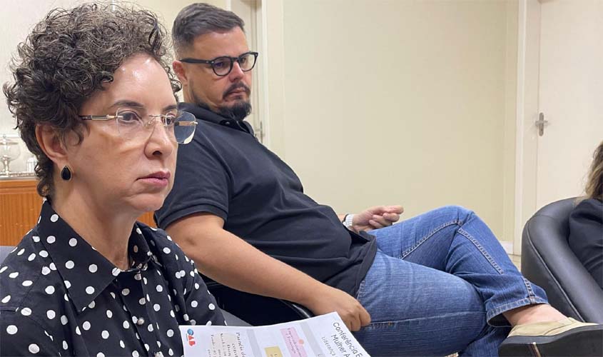 Em reunião com a diretoria, coordenadores da CEAR Mulher definem tema e apresentam painéis temáticos do evento