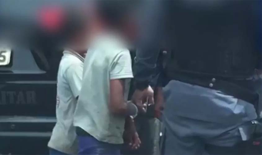 Policiais que levaram crianças amarradas à delegacia são afastados 