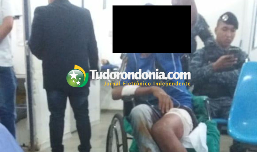 Jovem é baleado durante troca de tiros com a PM e comparsa abandona moto roubara e foge