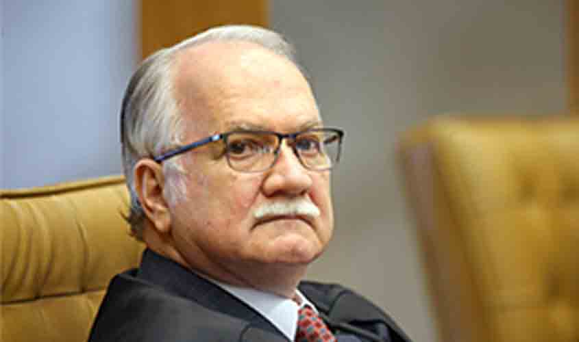 Fachin anula condenações de Lula e manda ações penais para Justiça Federal do DF