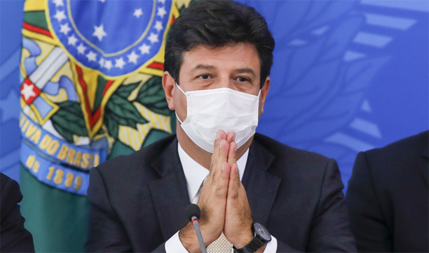 Governo Federal prepara operação especial para trazer 240 milhões de máscaras ao Brasil