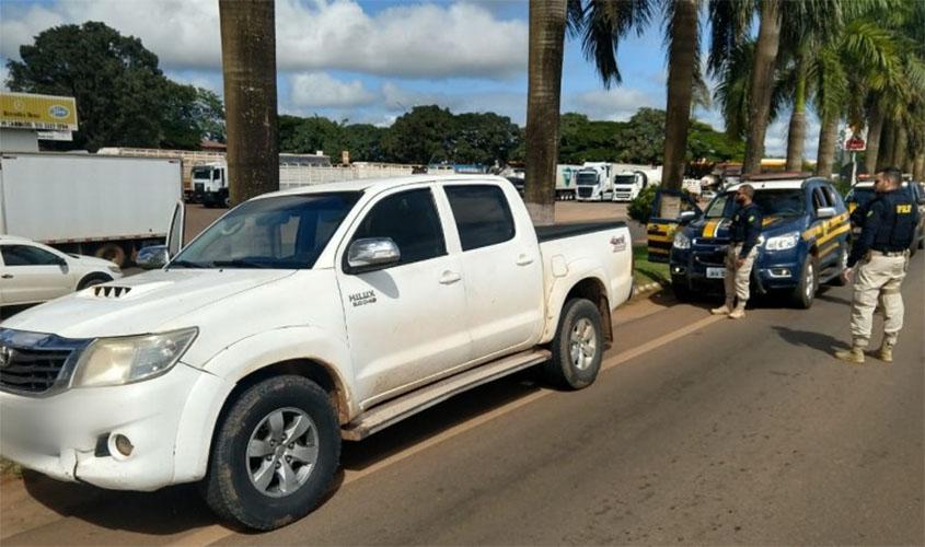 PRF recupera caminhonete furtada, essa madrugada, a mais de 700 km de distância