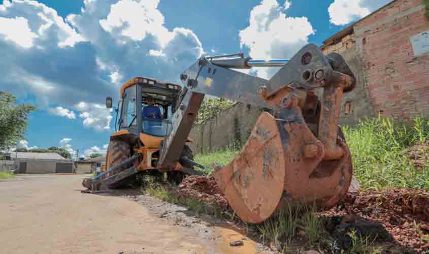 Obras de infraestrutura acontecem em cinco bairros da capital nesta quinta-feira (8)