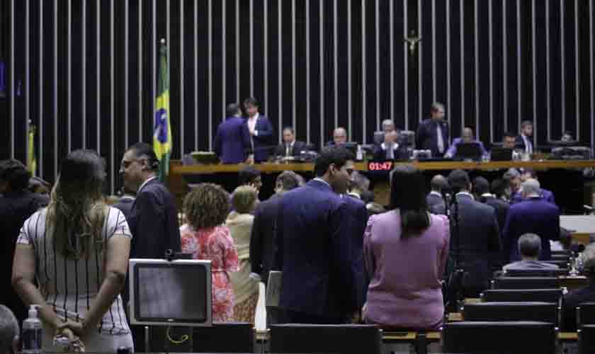 Câmara pode votar proposta que desobriga estados e municípios do investimento mínimo em educação