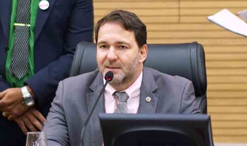 Projeto de lei do deputado Alex Redano garantirá vacinação domiciliar aos idosos e pessoas com deficiência