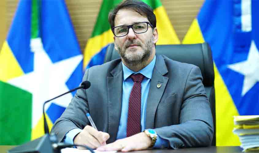 Deputado Alex Redano propõe criação do Dia Estadual do Apicultor em Rondônia