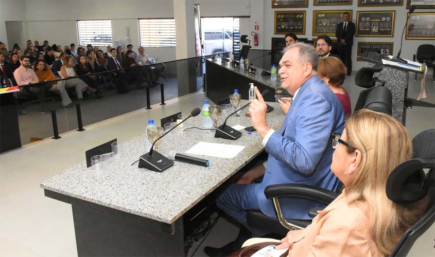 Encontro reforça acolhimento na infância e juventude