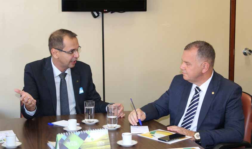 Deputado Lúcio Mosquini pede implantação de agência do BASA em Machadinho