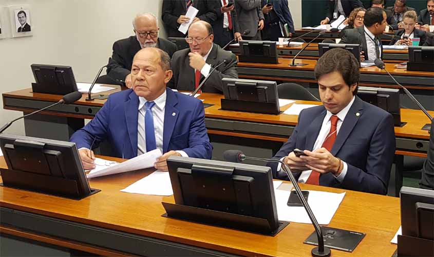 Coronel Chrisóstomo propõe Audiência Pública para debater expansão do programa Luz para Todos