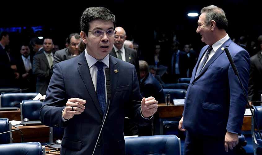 Senadores anunciam medidas contra decreto do porte de armas