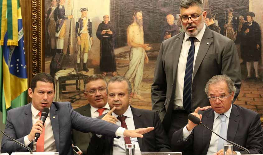 Guedes defende capitalização ao encerrar audiência pública