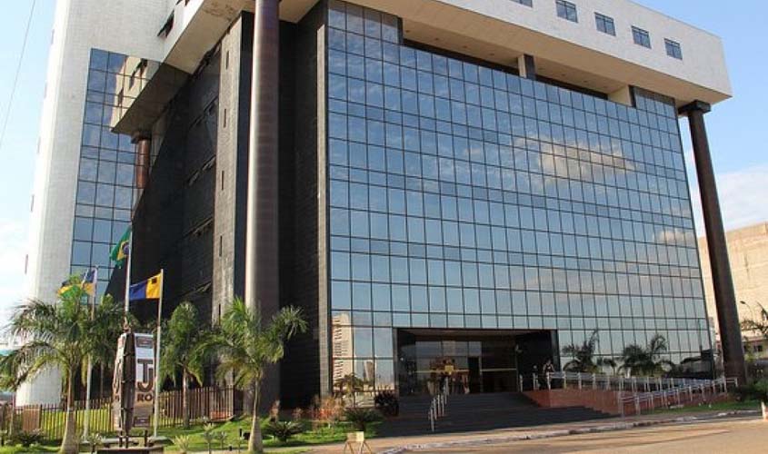 JEVS 2022: Abertura com show de danças, música e pirotecnia impressiona público, que lotou ginásio