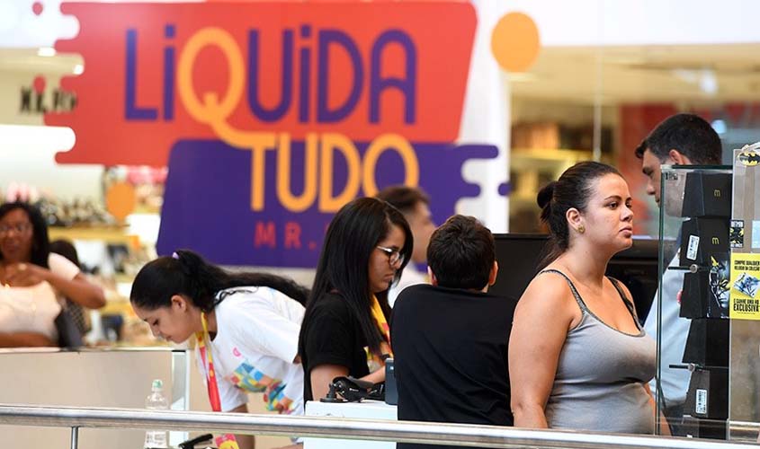 Plenário analisa redução de pena para crimes contra relações de consumo