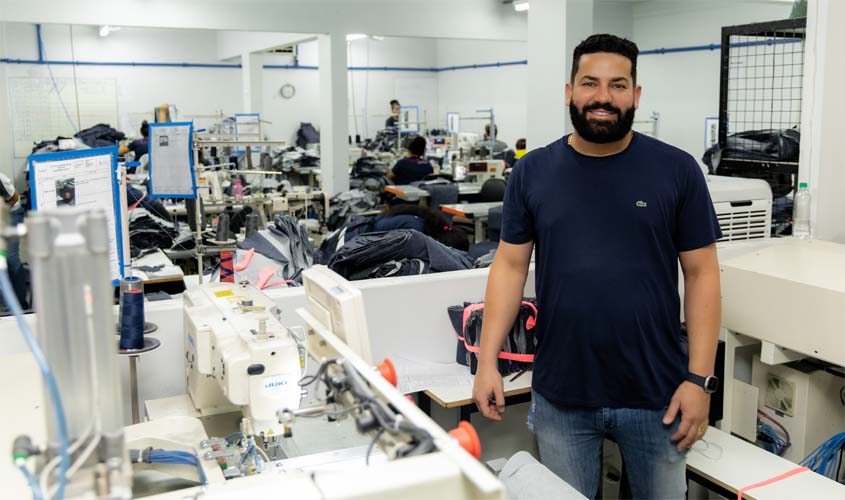 Empresário goiano ajuda profissionais liberais a terem renda extra com venda de camisetas