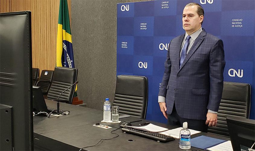 Toffoli recebe manifesto em prol da democracia e do Judiciário