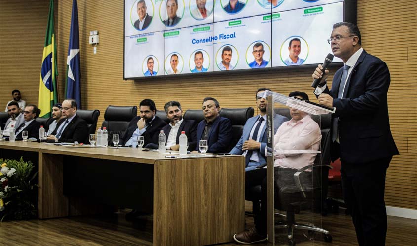 Alero recebe solenidade de posse da Arom
