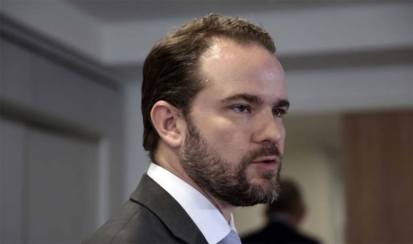 Programa Desenrola atende 6 milhões, diz Durigan