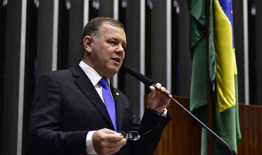 Mosquini quer revalida de medicina também por universidades privadas   